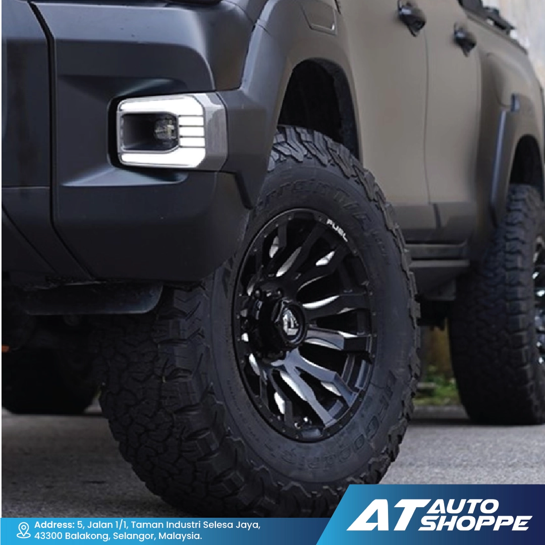 Fuel Off Road Blitz-Gloss Black/Milled 18x9 ET-12 6x139.7 (1 Piece)