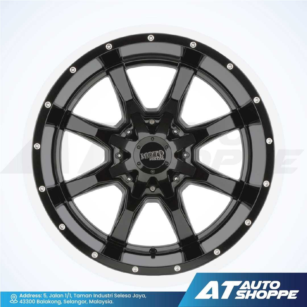 Moto Metal wheel with visible branding on a white background